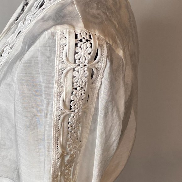 Elan Crochet Tie Front Crop Top White lightweight bell sleeve tie front. Size L - Picture 9 of 12